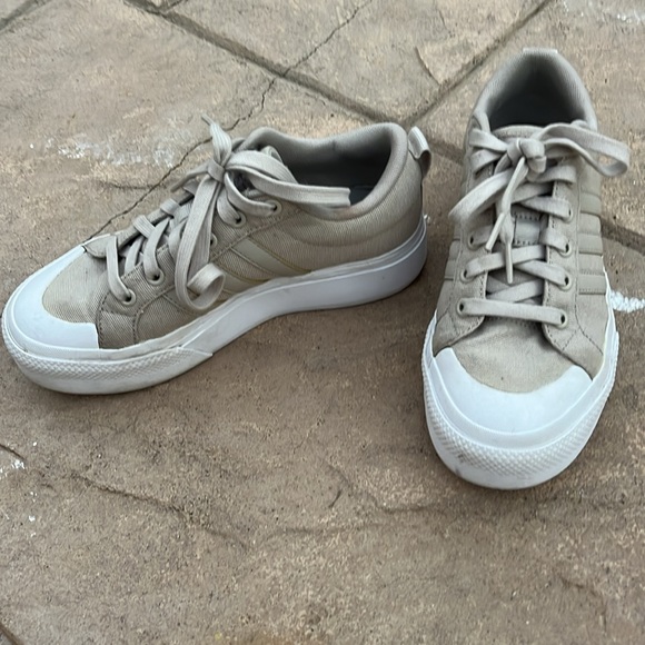 Platform adidas tan - Picture 2 of 4